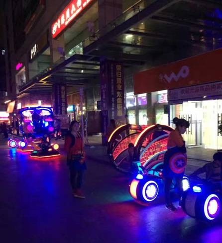 华秦太子摩托车